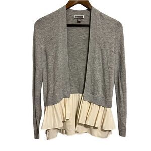 Women's Chelsea28 Grey & Cream Ruffle Hem Open Cardigan Sweater